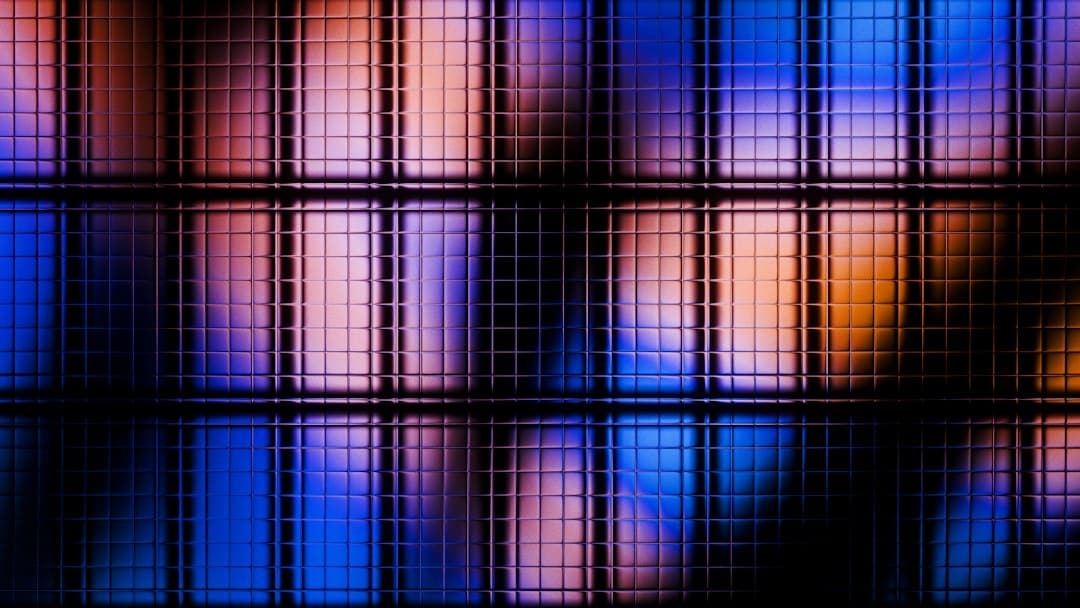 Grille de chaînes de télévision affichée sur un écran